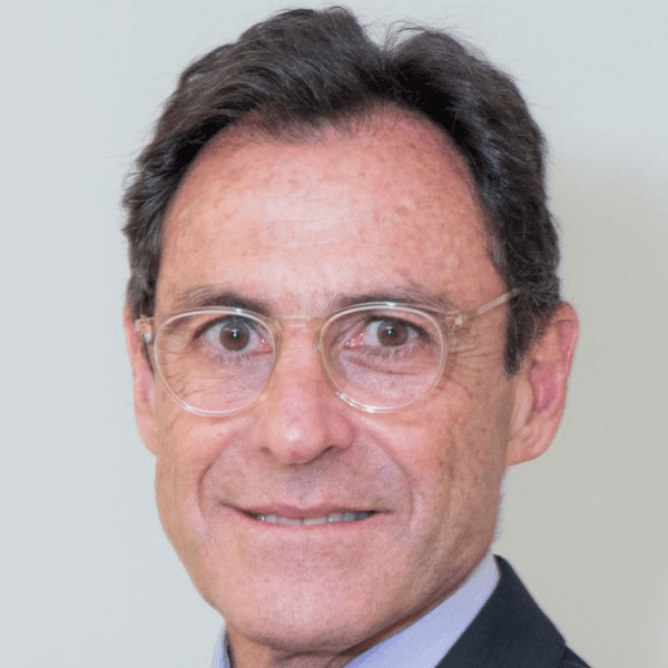 Dr. Sergio Roll