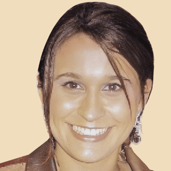 Dra. Adriana Almeida