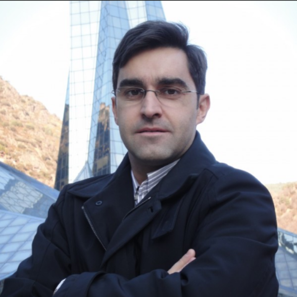 Dr. Ramon Vilallonga